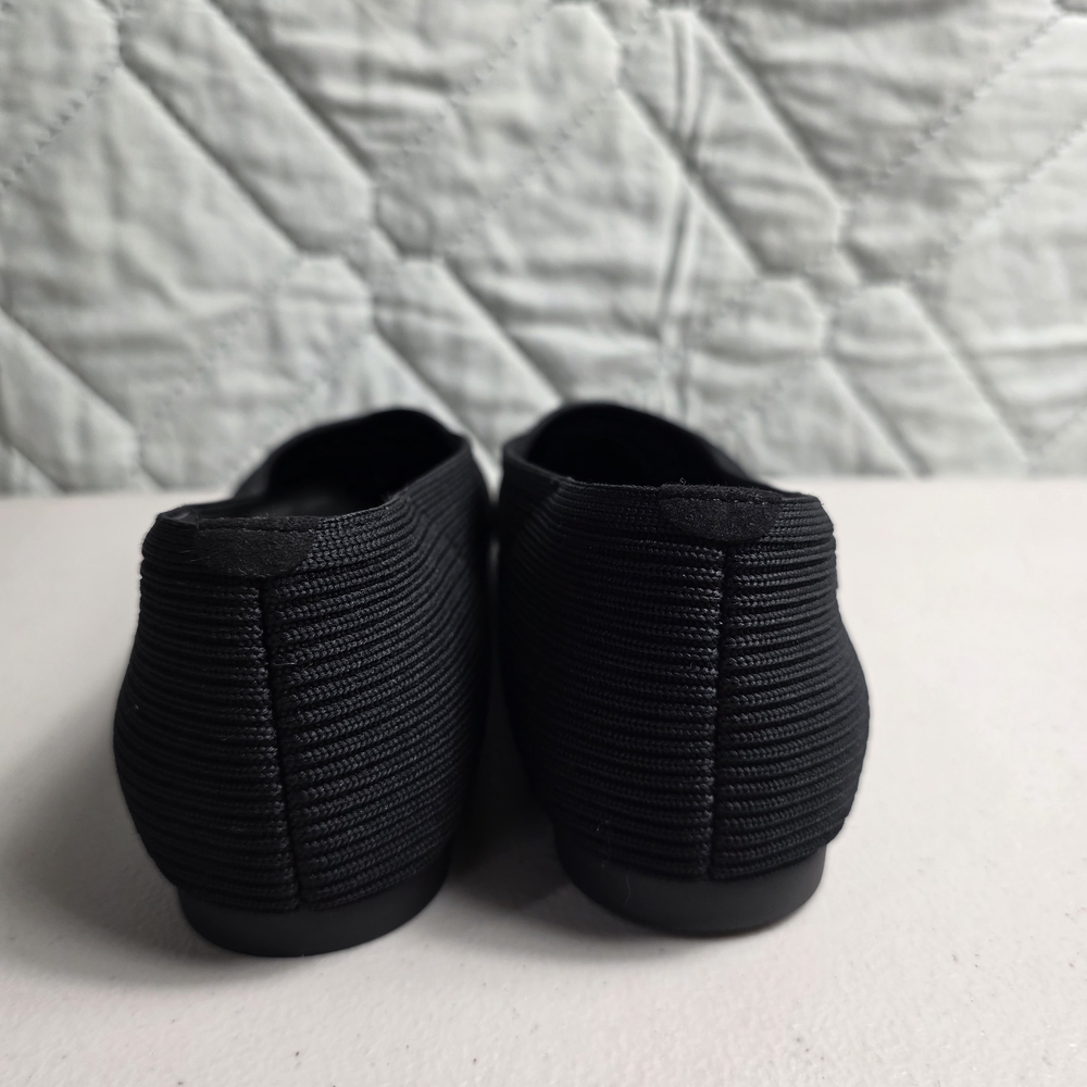 Vivaia Margot 2.0 Square Toe V-Cut Women's
Size 40 - Picture 4 of 9